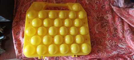 Лоток для  30 яєць пластиковий. 200 грн.