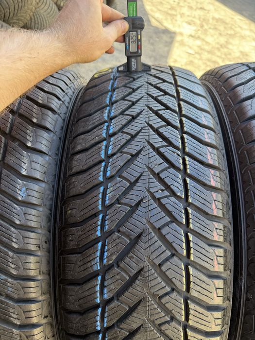 Шины Бу 245 60 R 18 Goodyear ultragrip ice SUV 4x4