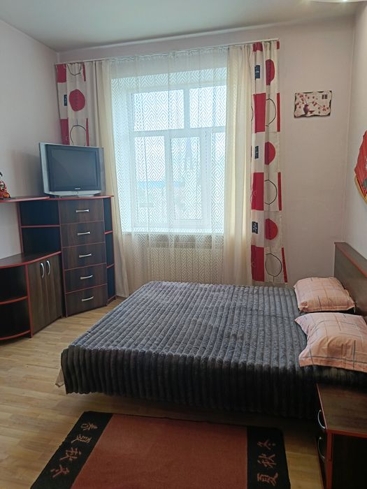 2-к подобово погодино центр А.Артинова Smart.tv