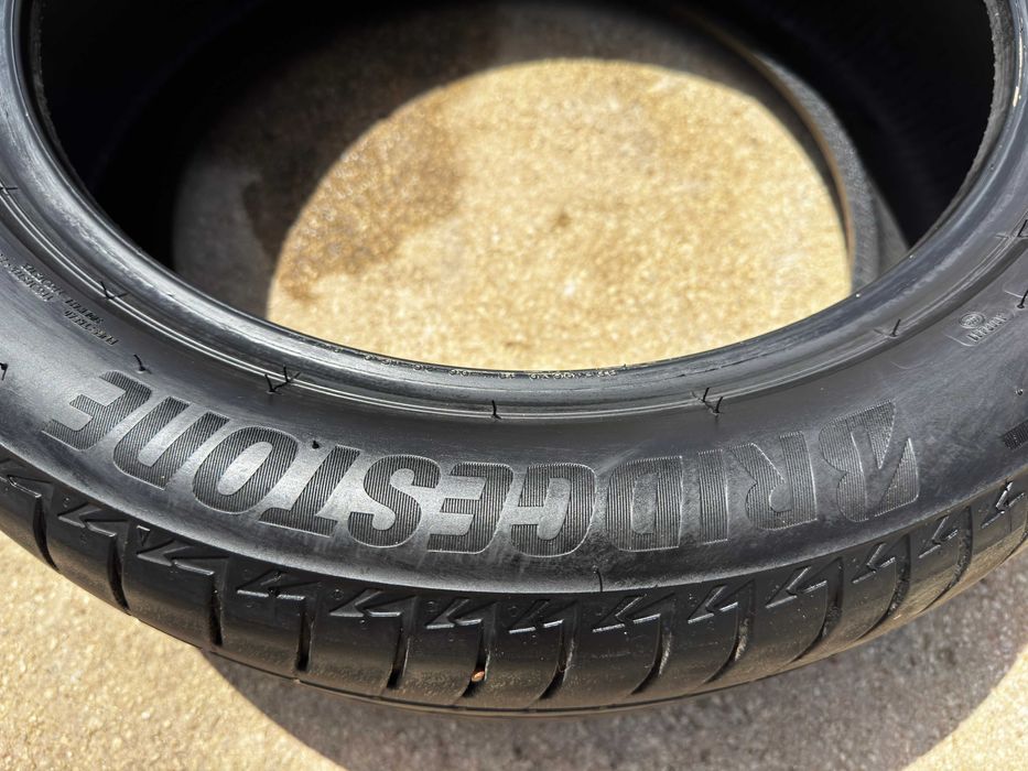 Pneus Bridgestone 245/45R18 T005 100Y XL TL
