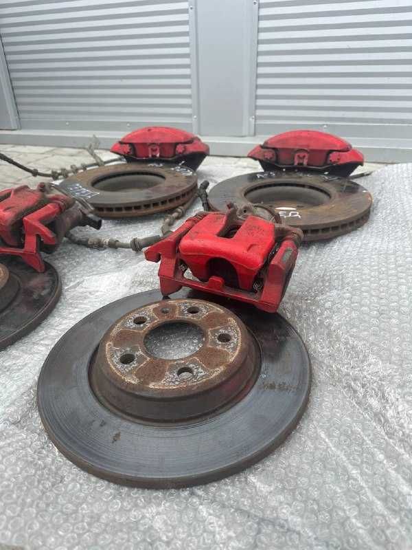 Супорти, диски 320/300мм, колодки Audi A4 A5 B8 8T