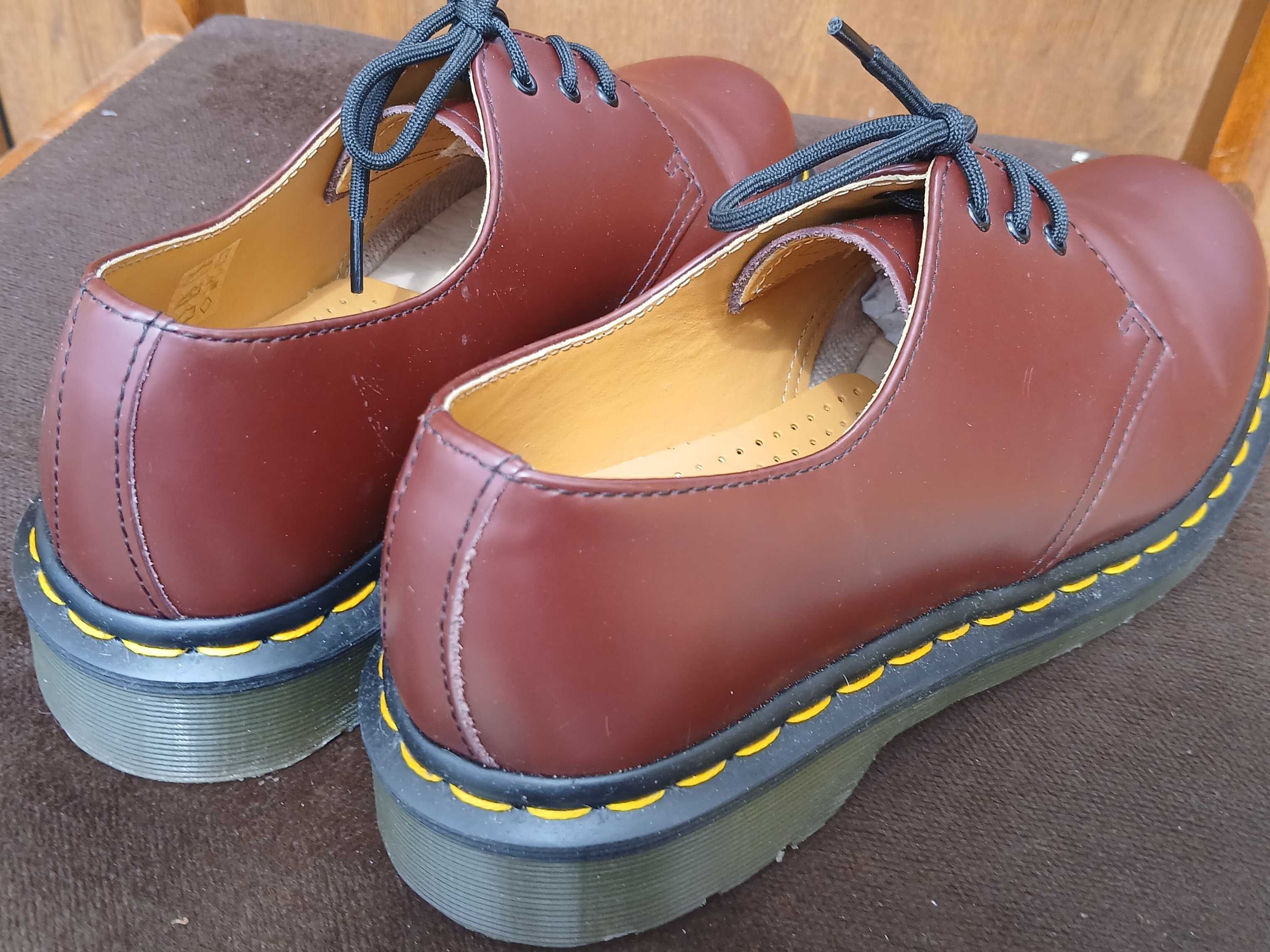 Martens 1461 cherry red