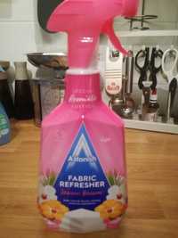 Spray do tkanin Fabric Refresher 750 ml