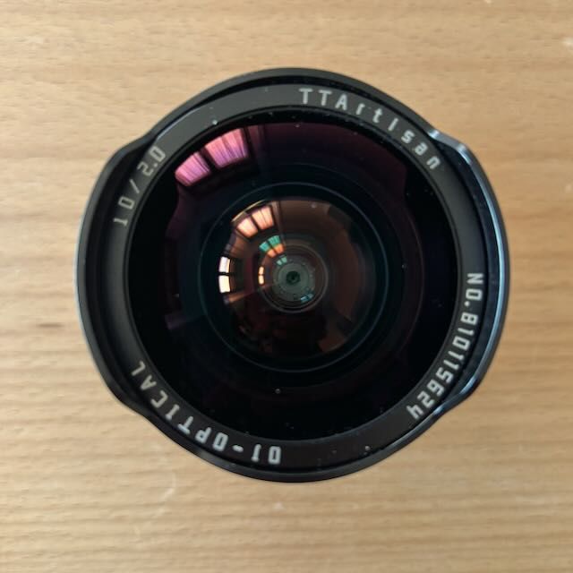 Lente TTArtisan 10mm F2 APSC encaixe Sony E