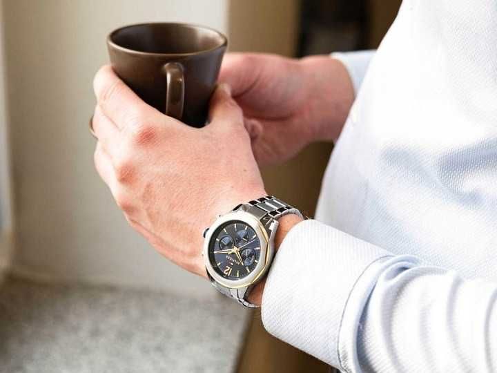 Męski zegarek TOMMY HILFIGER LARS SREBRNY na bransolecie datownik