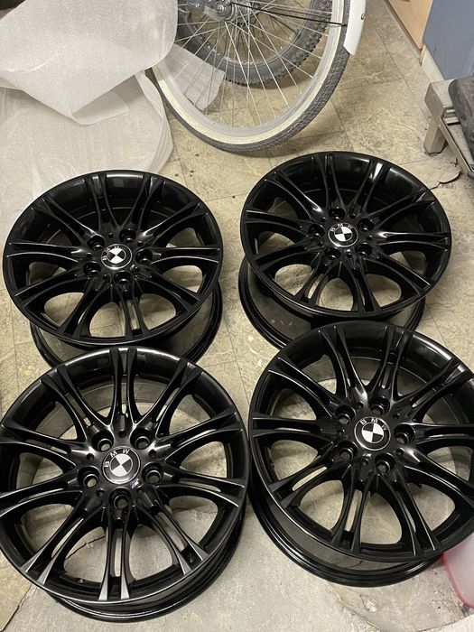 Felgi BMW styling 135 17’’ 5x120 z oponami Pirelli