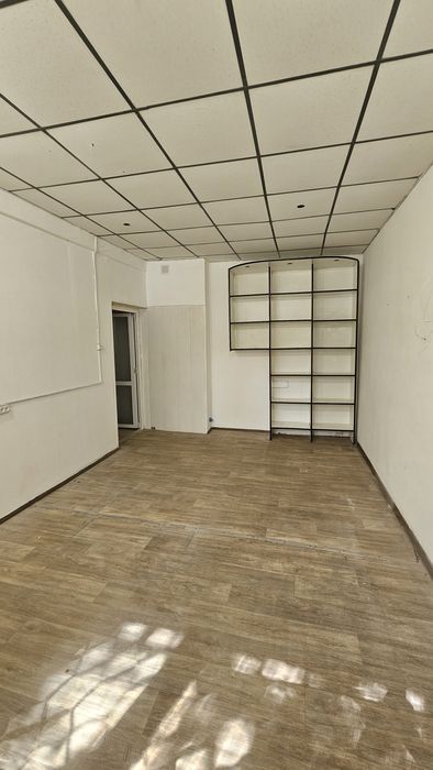 Помещение с отдельным входом около 50 м/кв. От Собственника