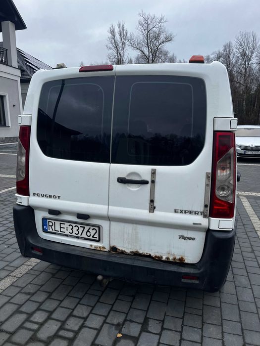 Peugeot Expert 8 osobowy