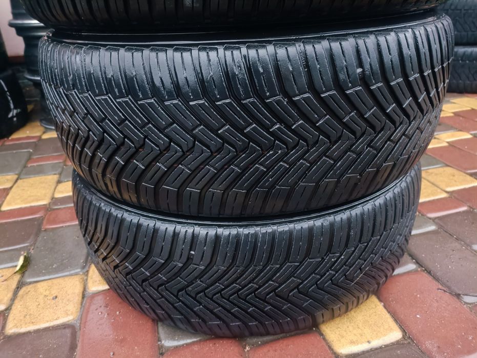 Continental 215/50 R18 комплект всесезонних шин