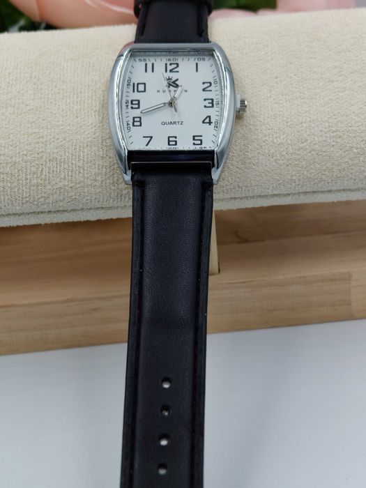 Czarny męski klasyczny zegarek Kurren