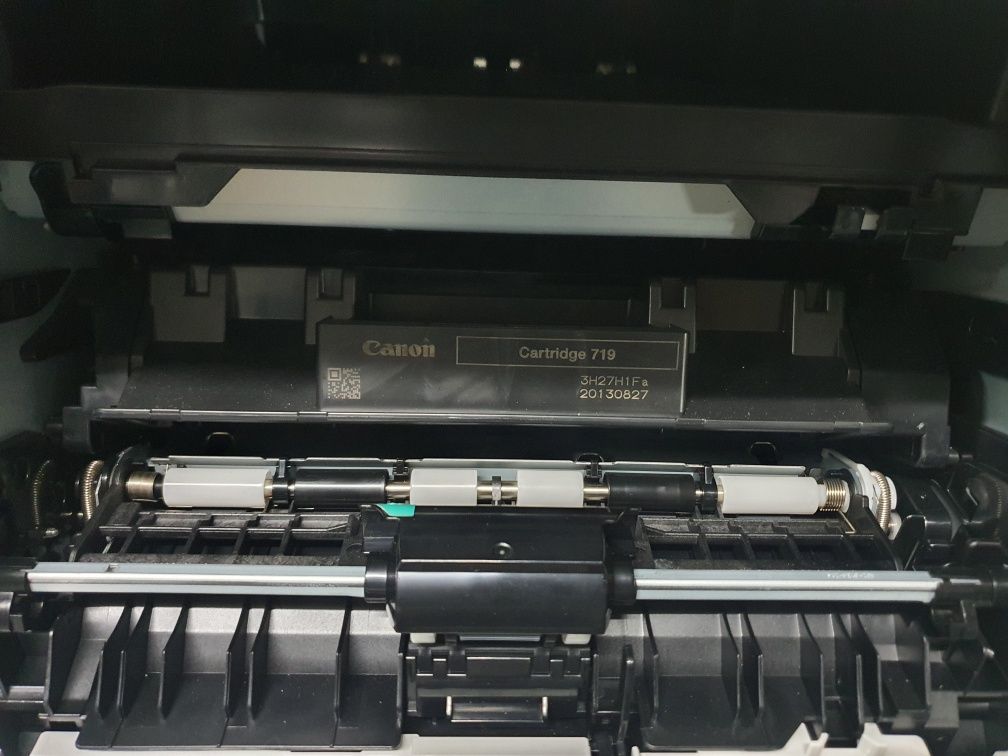 Impressora laser Canon Mf411DW para reparação