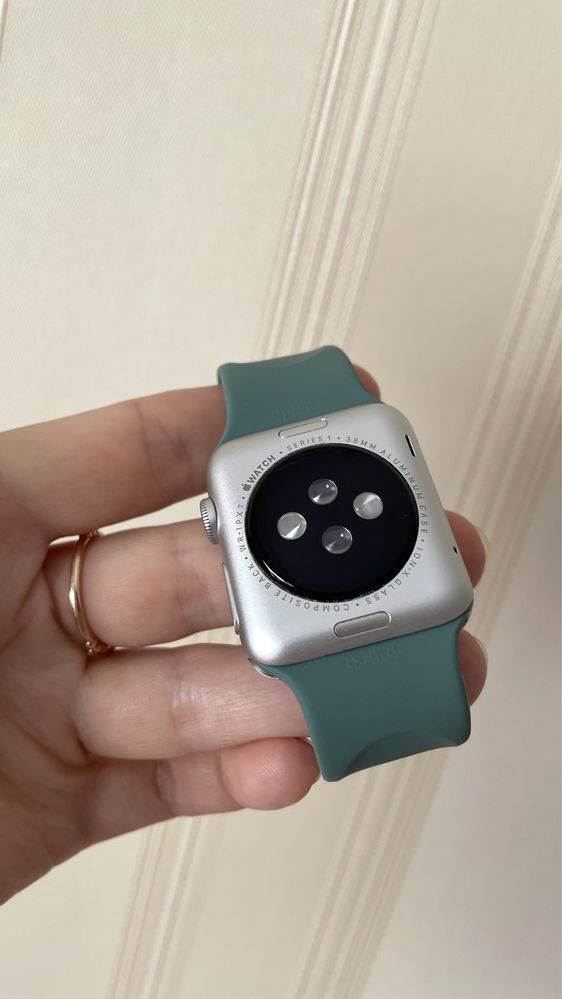 Годинник Apple Watch 1