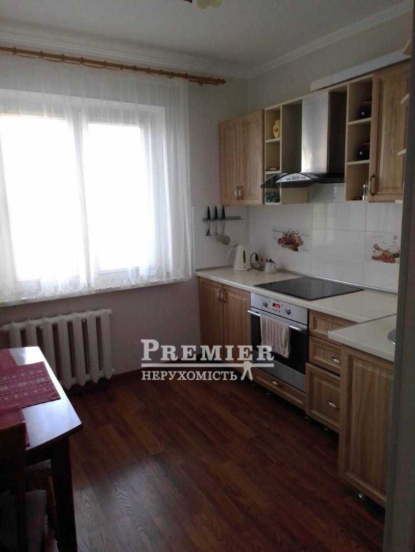 Продам гарну 3-кімнатну квартиру на Сахарова