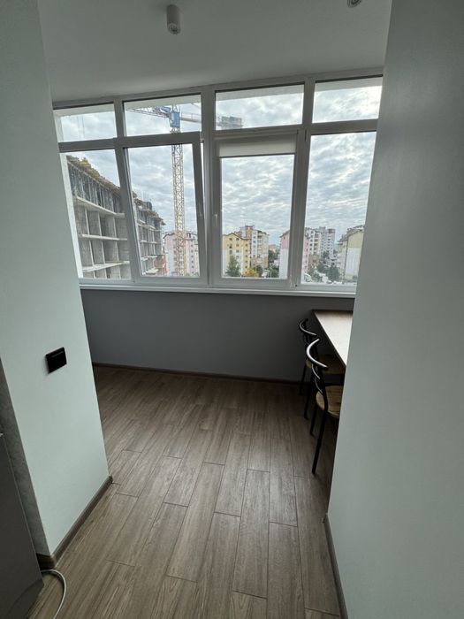 Продаж квартири з ремонтом в заселеній новобудові