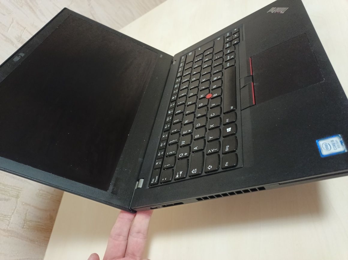 Ноутбук Lenovo Thinkpad T480 (не рабочий)