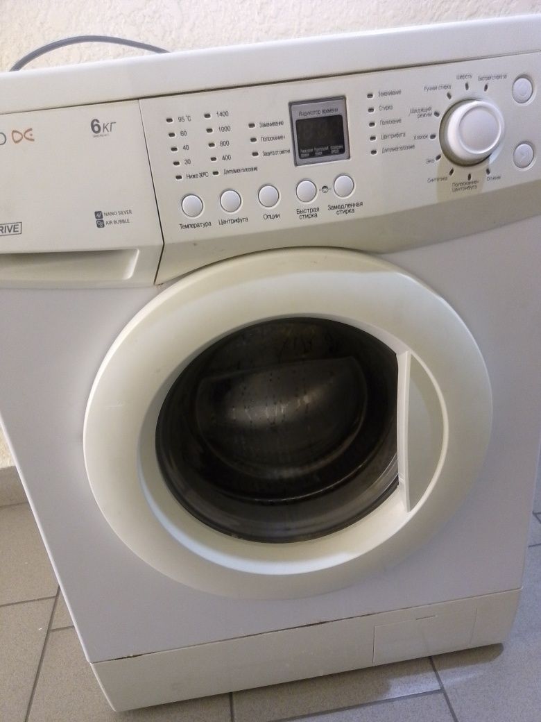 Продам стиральную машинку