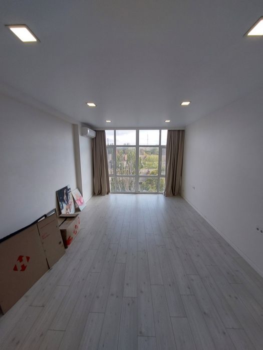 Продаж 2 к кв новобудова ЖК Сонячний, скважина, автономка,паркінг