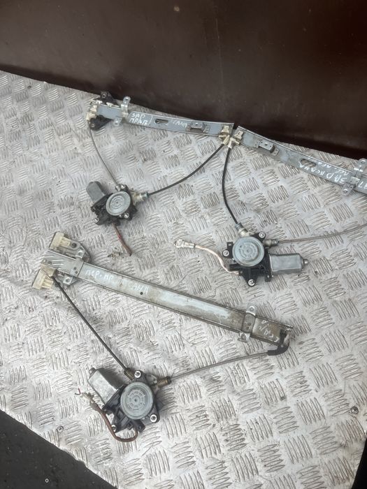 Стеклоподъемник стеклоподьемник сузуки леана suzuki leana 05 г