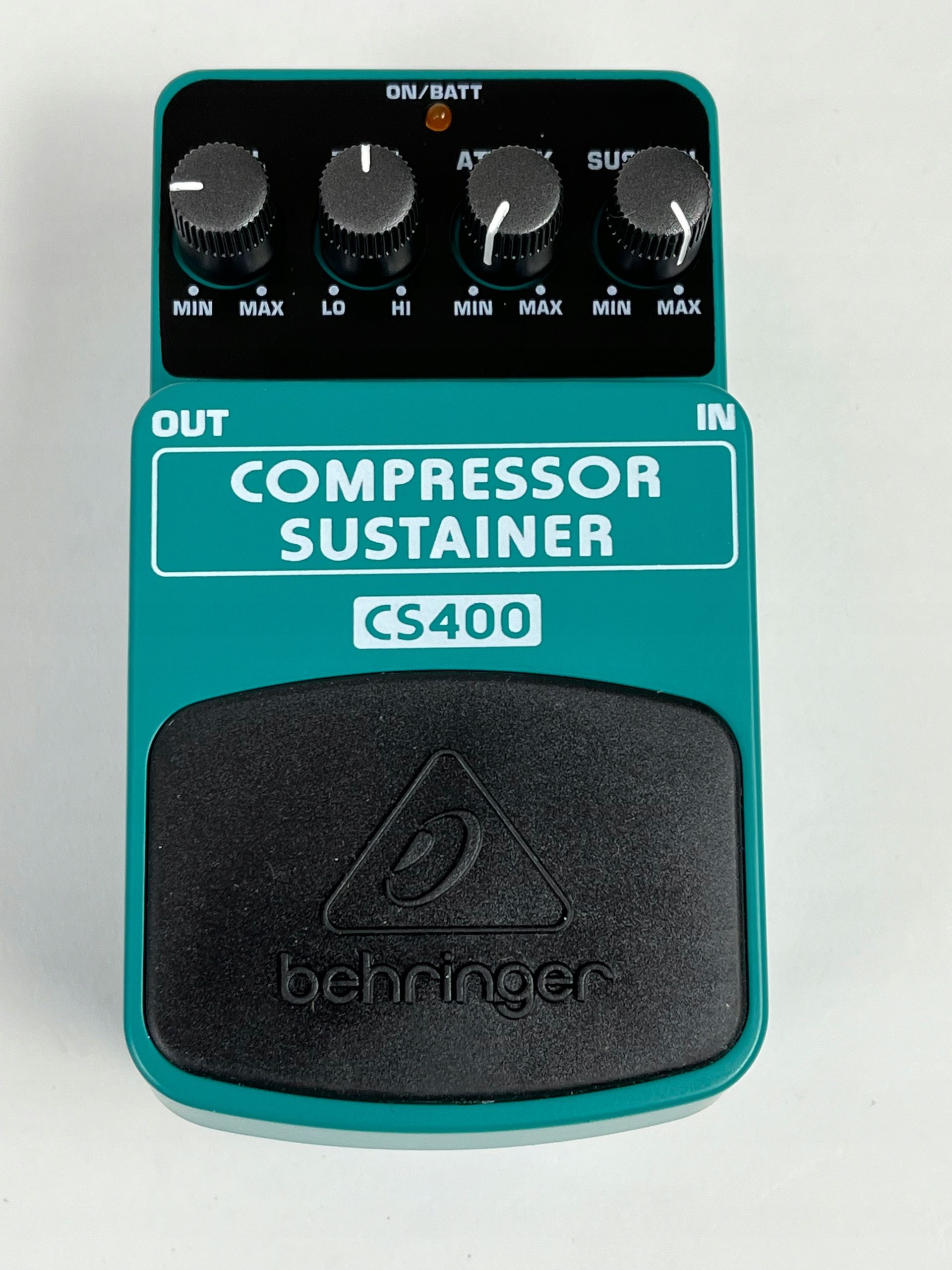 Efekt gitarowy Behringer CS400