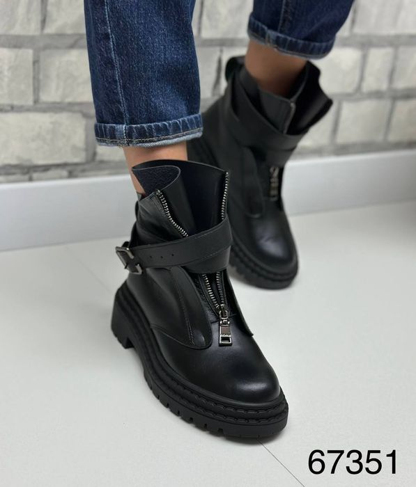 Жіночі шкіряні демісезонні черевики в кольорах