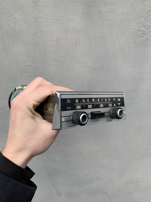 Продам радіоприймач в торпедо Videoton ваз 2101-2102 оригінал ссср