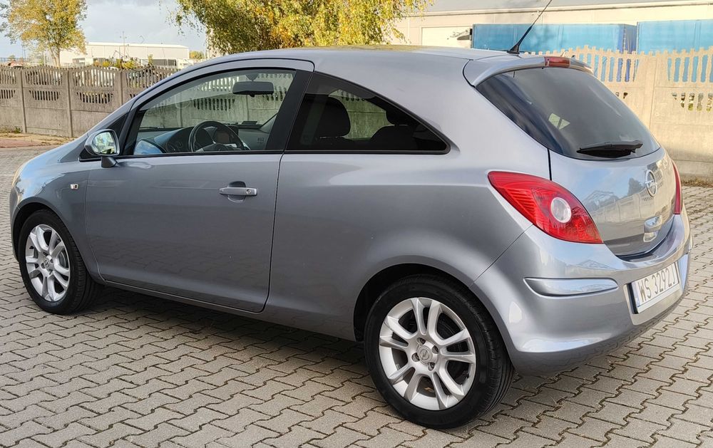 Opel Corsa D, klima, alufelgi, nowe tarcze i klocki, bez inwestycji