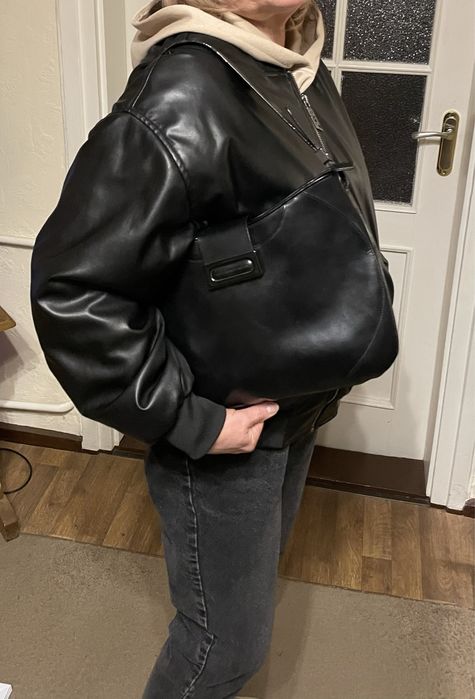 Сумка из натуральной кожи.Цвет-черный .