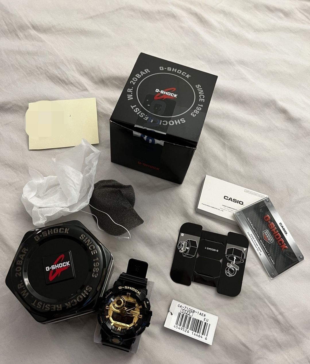 Casio G-shock GA-710GB / Polska dystrybucja / STAN FABRYCZNY