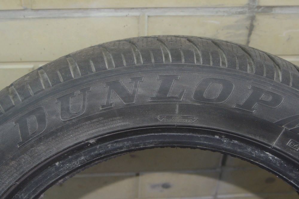 Автошины резина покрышки DUNLOP 205/55/16 Зима.