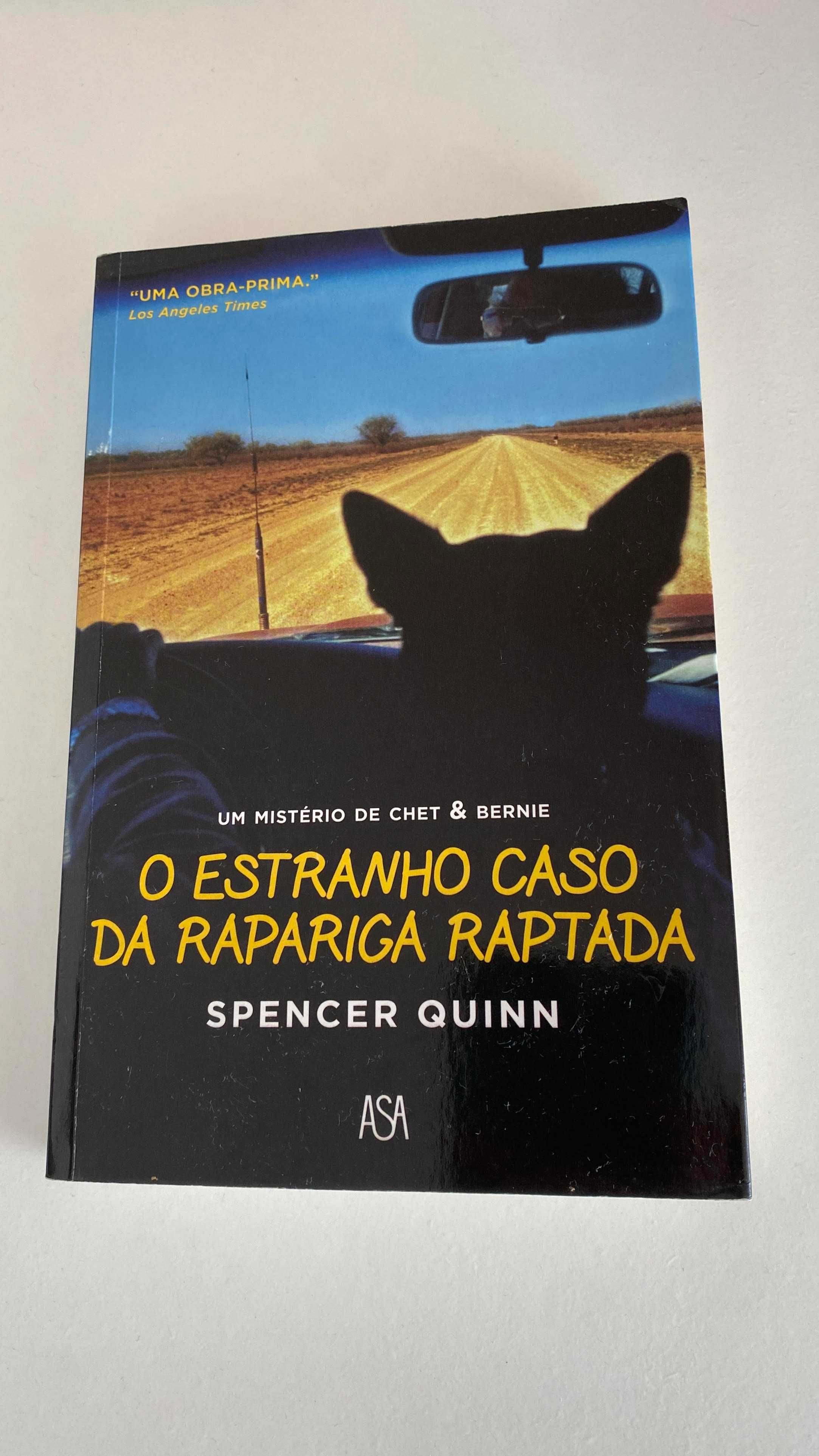 Livro "O Estranho Caso Da Rapariga Raptada"