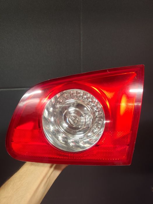 Lampa tylna prawa klapy passat b6 kombi