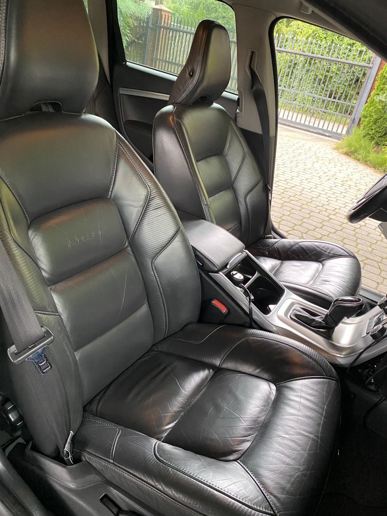 Volvo v70 2,4D  215KM, AWD, automat, D5, vat 23%