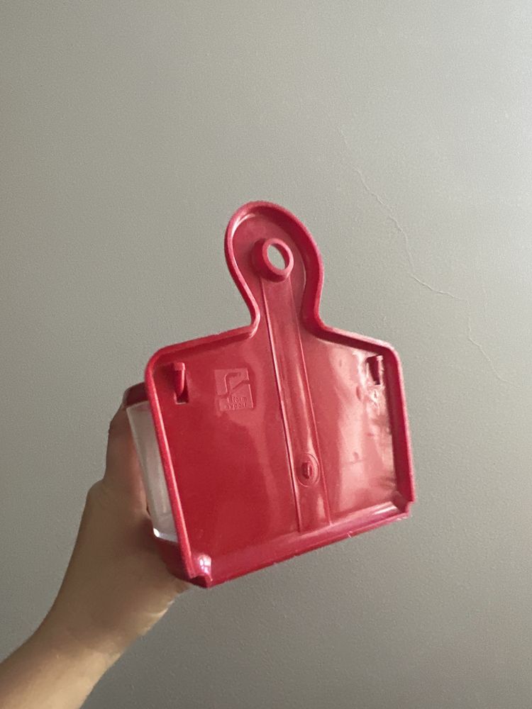 Plastikowy pojemnik prl oldschool vintage kuchenny do powieszenia sól