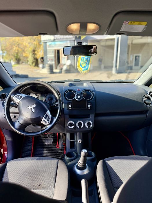 Mitsubishi Colt 2010 1.3 Расход 5-6л