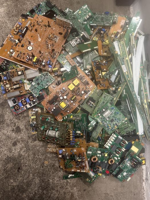 Sprzedam 31 KG plytek elektronicznych do odzysku metali szlachetnych