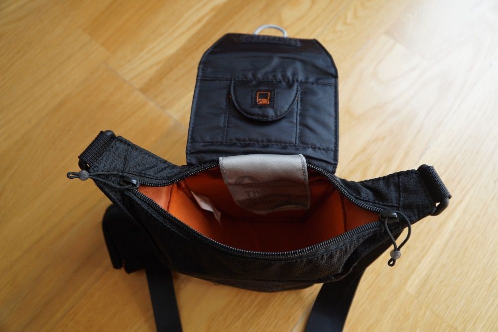 Lowepro Bolsa Compact Courier 70 Preto