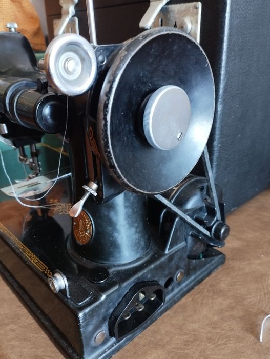 Máquina de costura elétrica SINGER