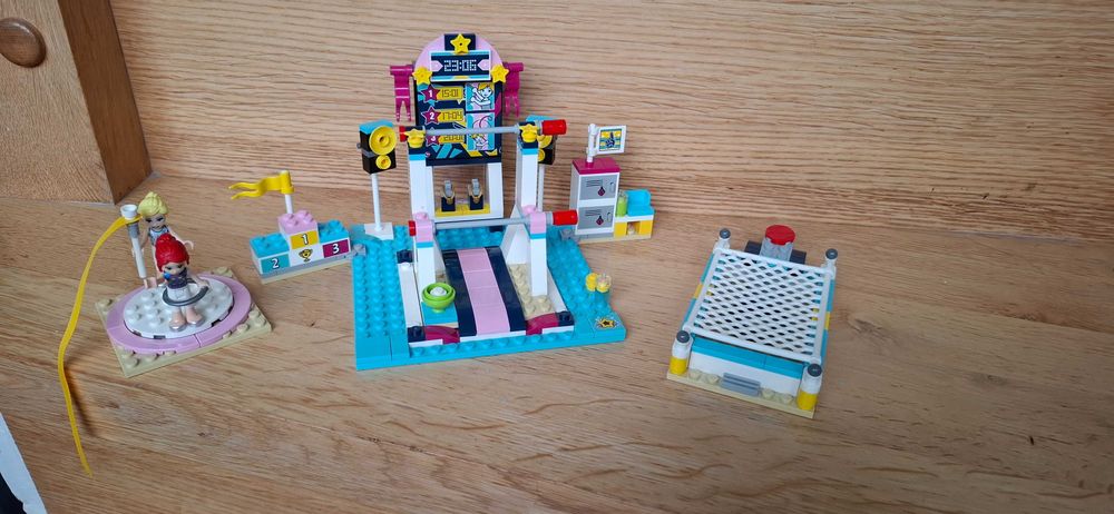 LEGO 41372 Friends Występ gimnastyczny Stephanie - dla każdego fana!