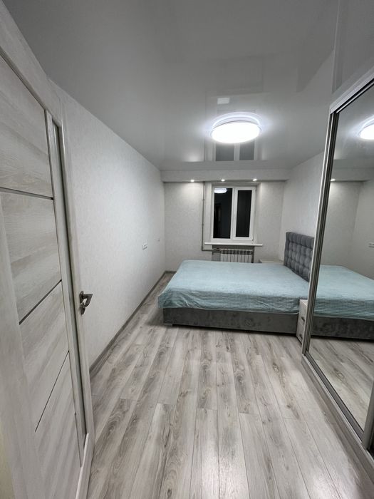 Продам 3-х комнатную квартиру с мебелью и техникой.Еl.