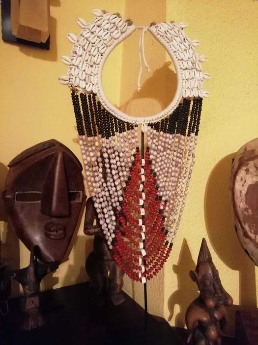 colar natural tribal da papua nova guiné