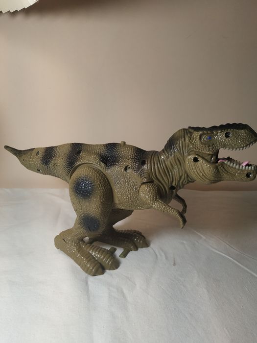 Динозавр интерактивный