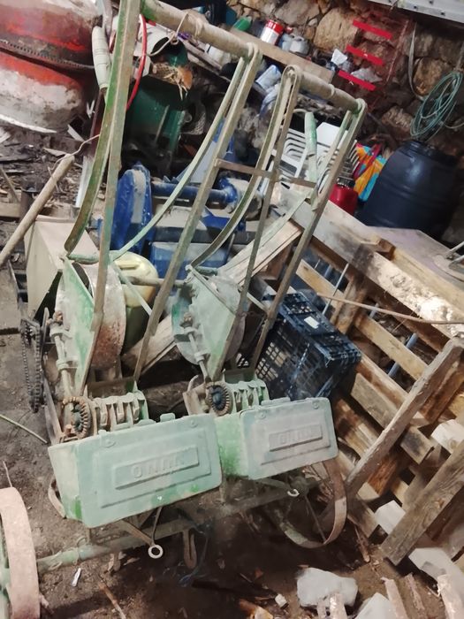 Semeador antigo em óptimo estado