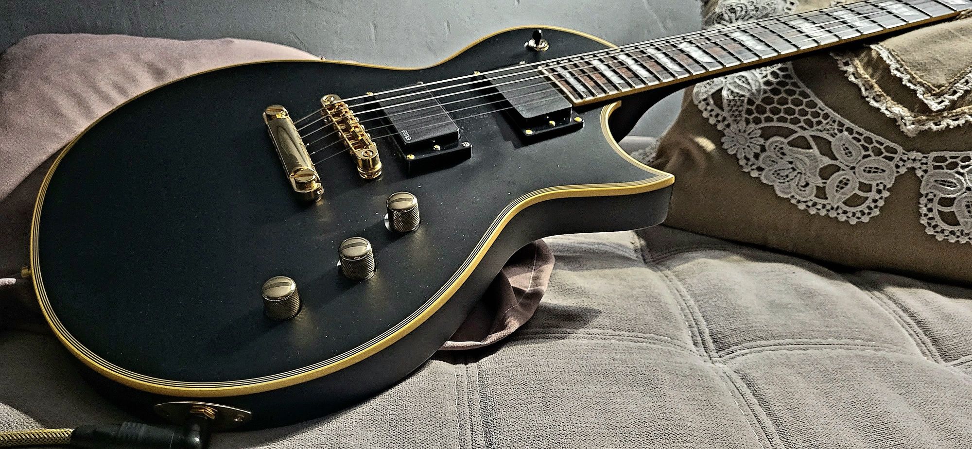 ESP-LTD EC 1000 Vintage black Korea