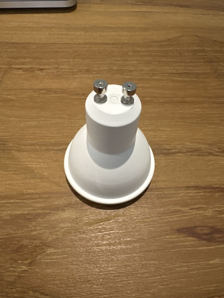 Smart LED bulb AC100-240v