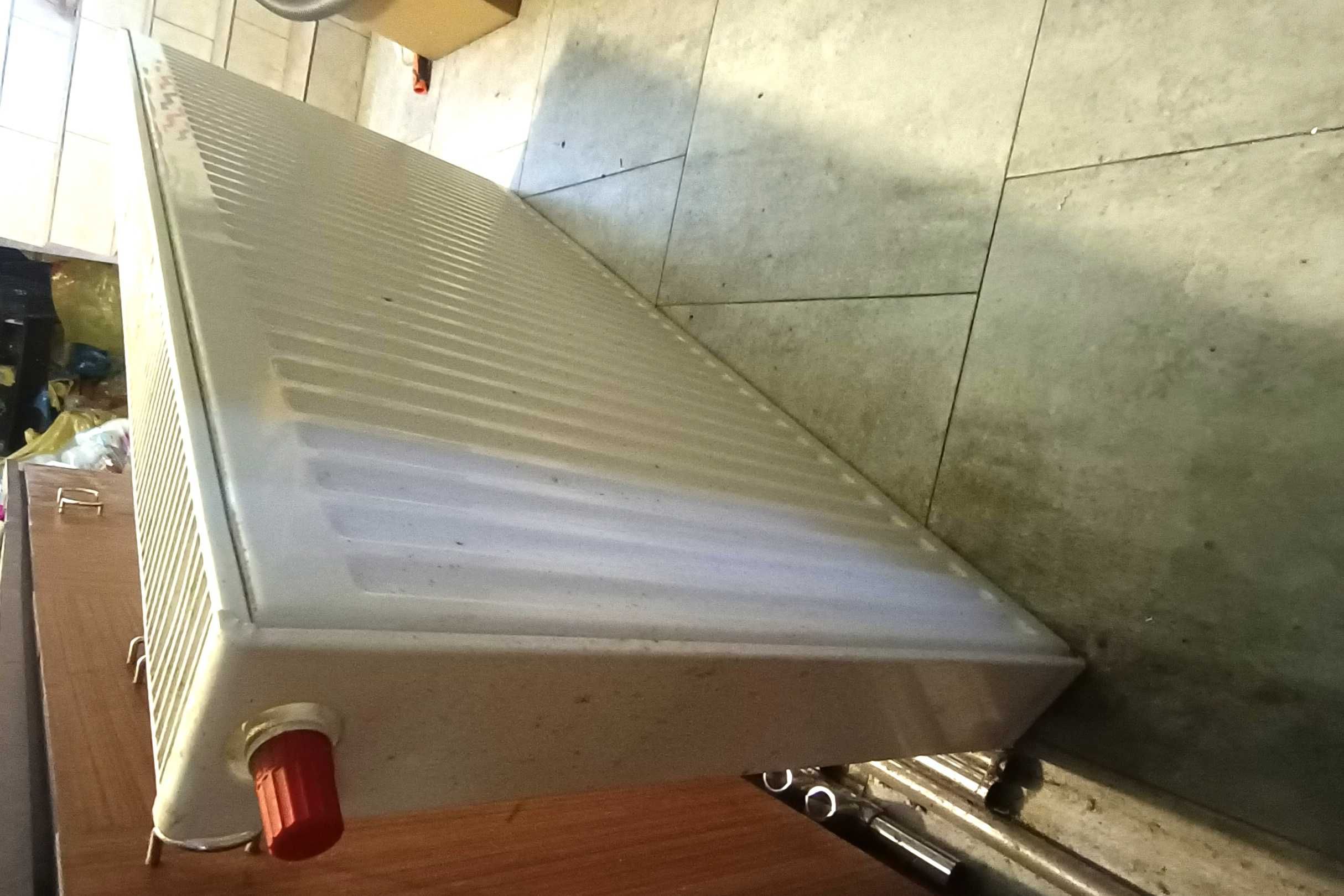 Grzejnik DeLonghi 600X1200 dwupłytowy - NOWY!