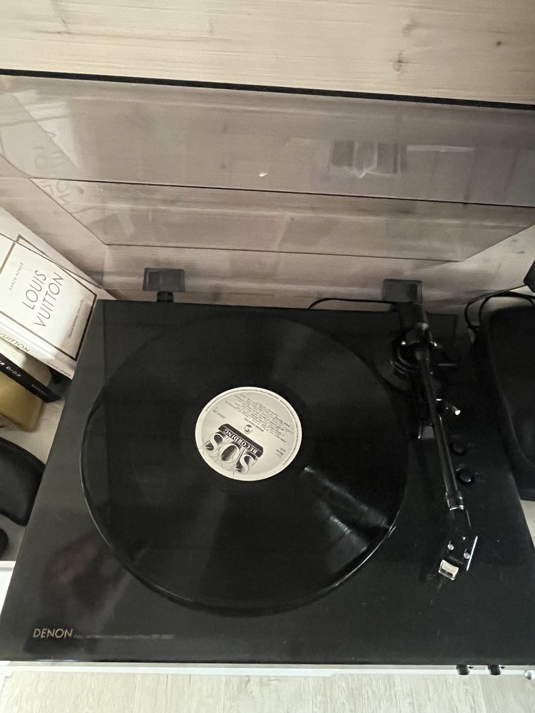 Gramofon Denon Dp300F