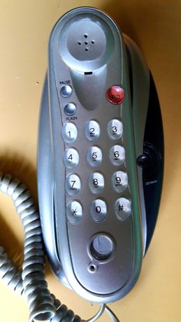 Телефон Elenberg TL-1020 кнопочный