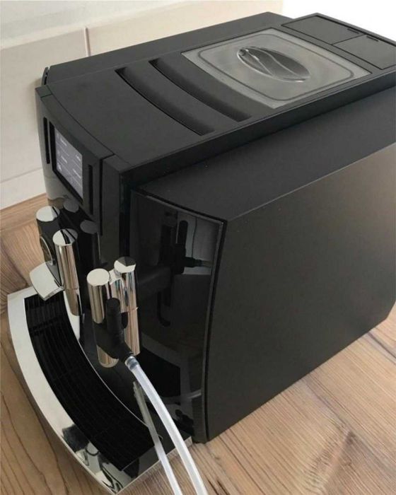 кофемашинка Jura E80