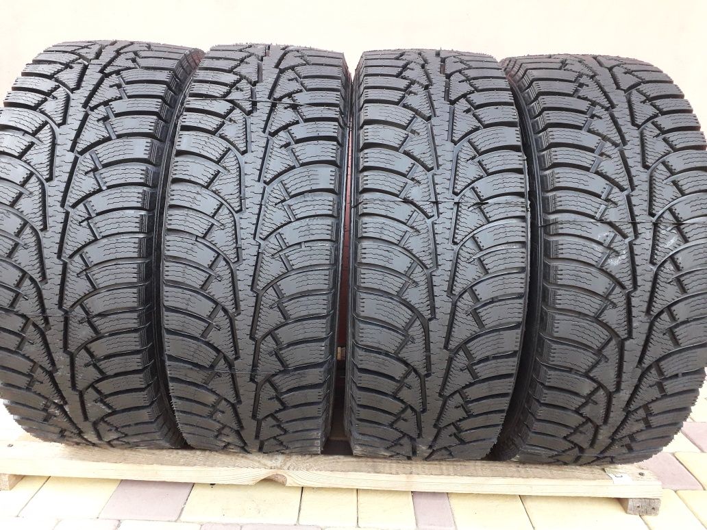Новые 225/55/17 . Шины зима Pneus. Резина r17 . 2024 года