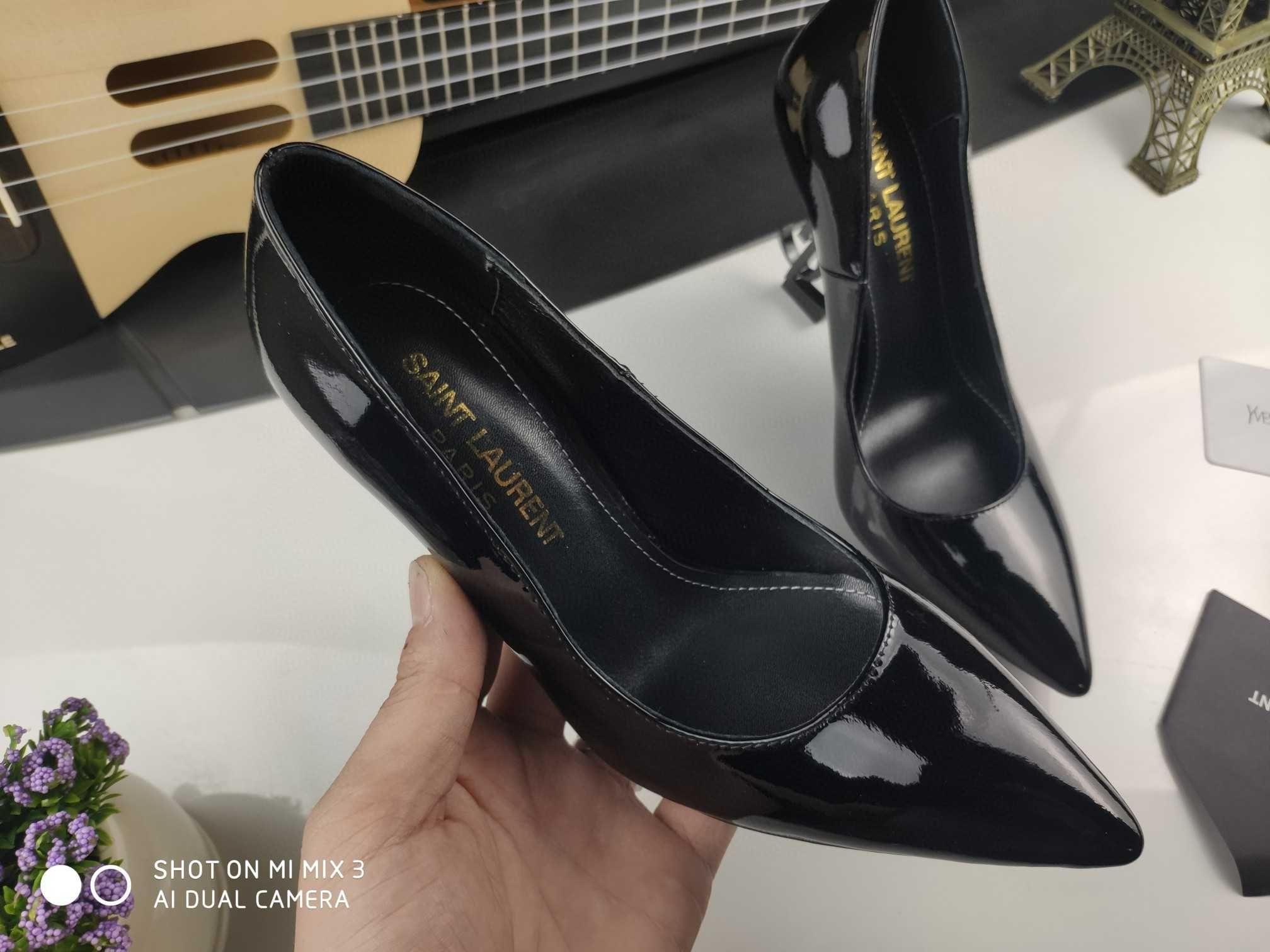 YSL Szpilki lakierowane pobranie